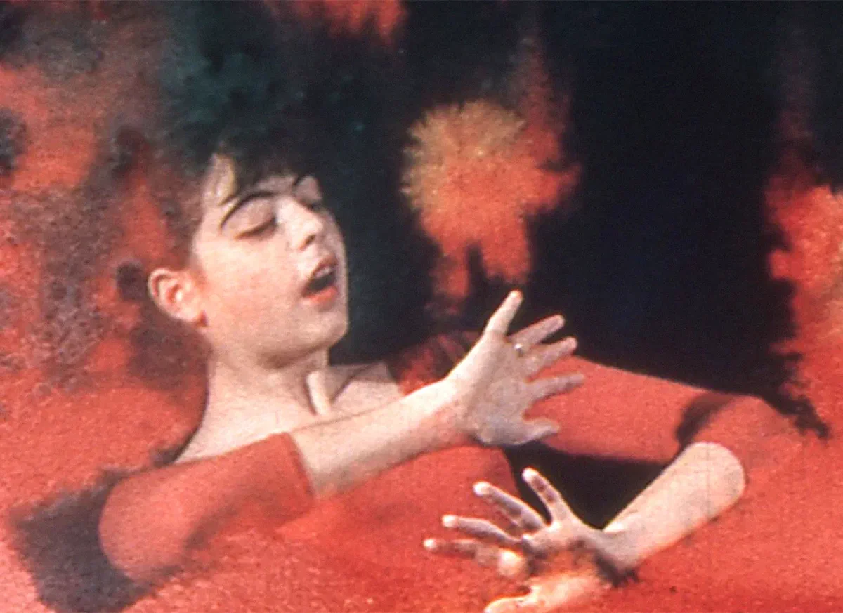 Cinéma expérimental : Cinédanse | Les couleurs mènent la danse