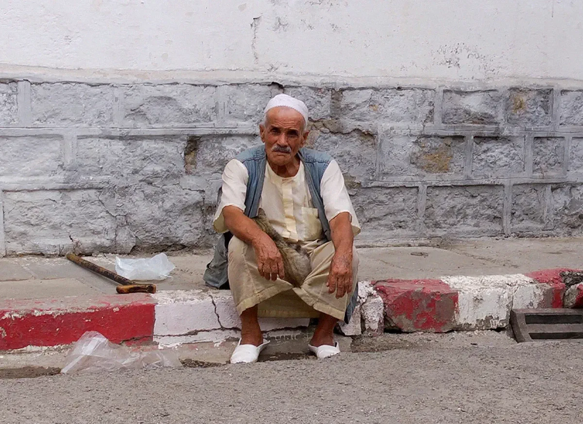 DOUBLE VISION : MENTIR-VRAI/LIE TRUTHFULLY | Dans ma tête un rond point + Castro Street