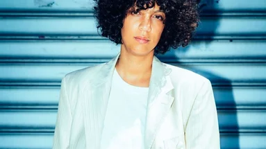 LEONIE PERNET + guest