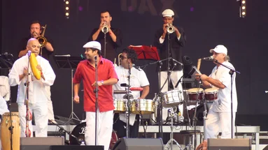 Qué Viva la Musica !