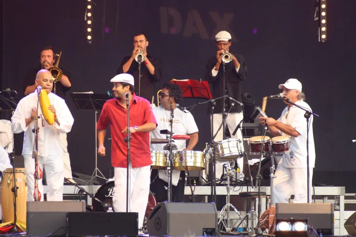 Qué Viva la Musica !