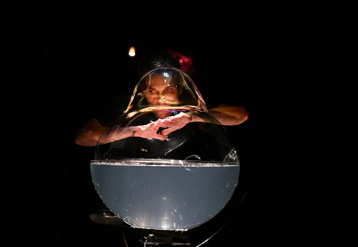 Un bulle éclatante